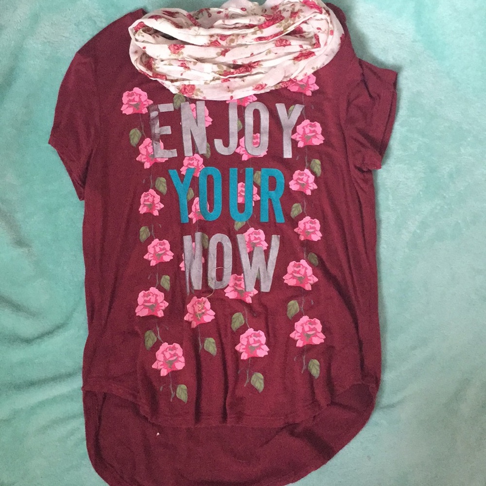 Girls t-shirt with scarf